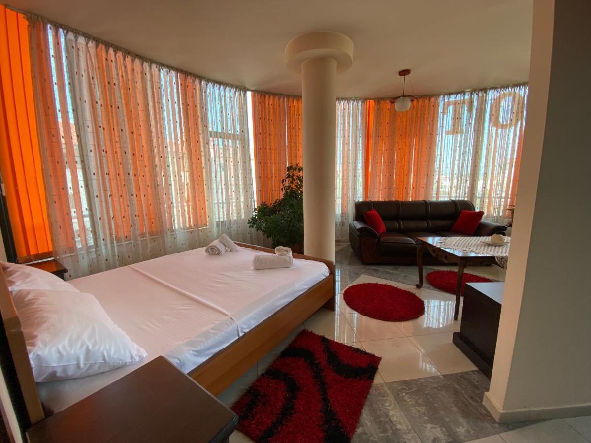 Hotel W Bush Square Fushe-Kruje Exterior photo